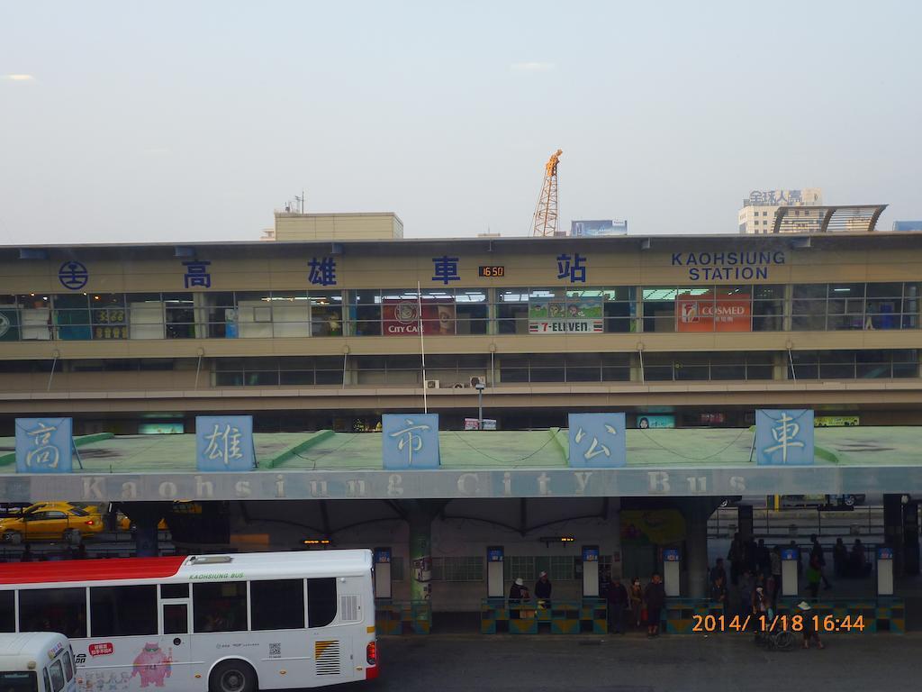 Sunwise Hotel Kaohsiung Bagian luar foto
