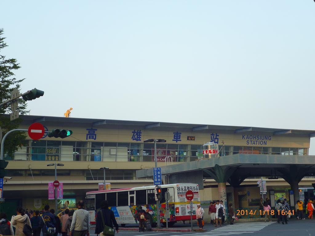 Sunwise Hotel Kaohsiung Bagian luar foto