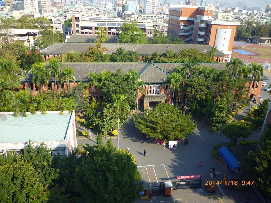 Sunwise Hotel Kaohsiung Bagian luar foto