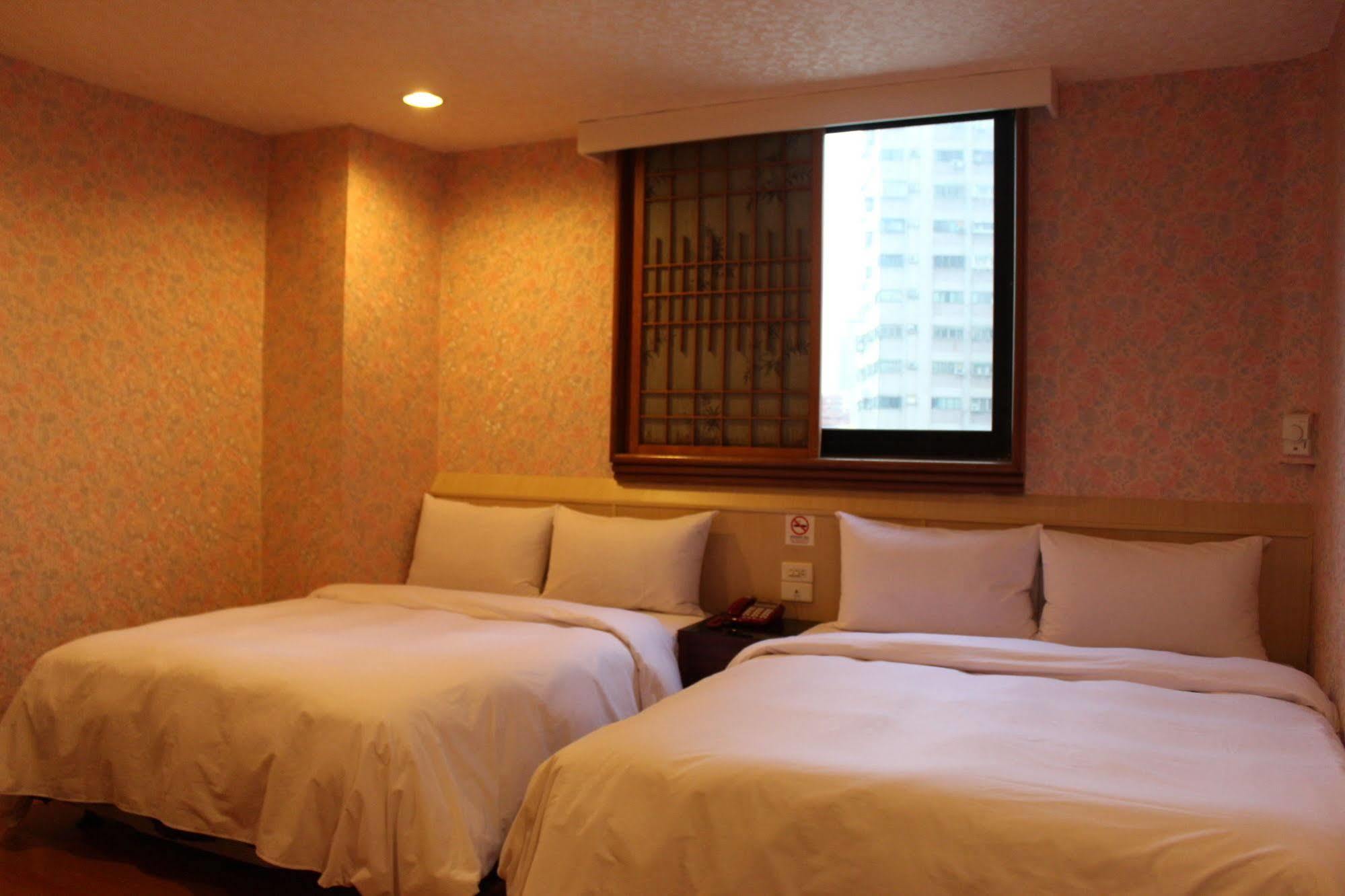 Sunwise Hotel Kaohsiung Bagian luar foto